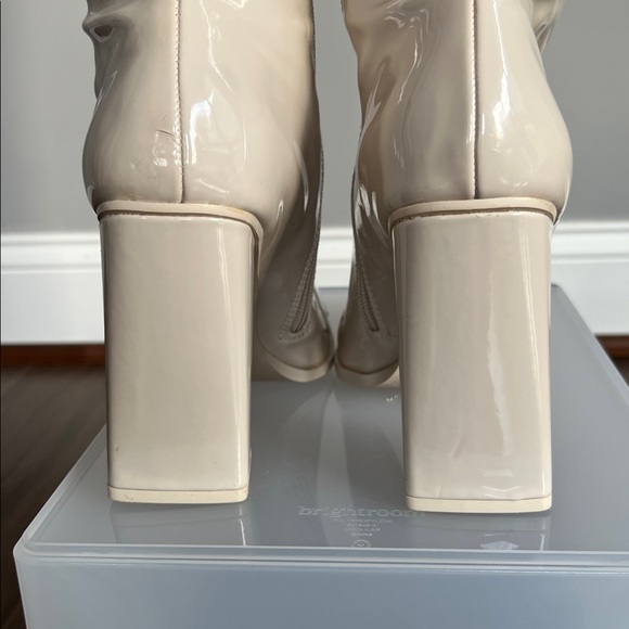 Steve Madden Focal Boots - Picture 6 of 13